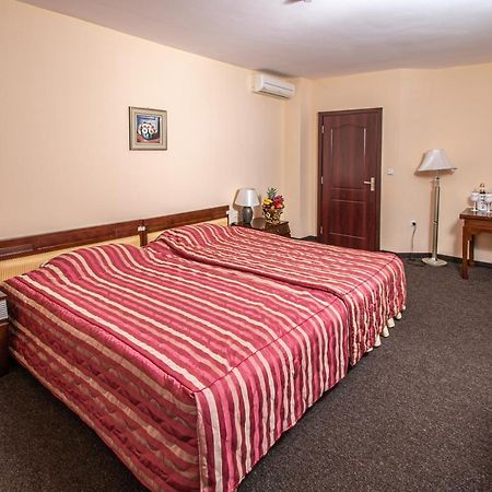 Hotel Princess Residence Kiten  Exterior photo