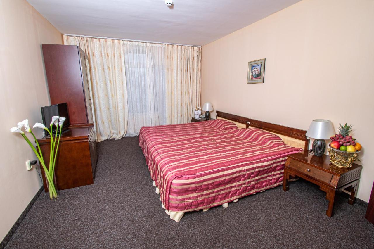 Hotel Princess Residence Kiten  Exterior photo