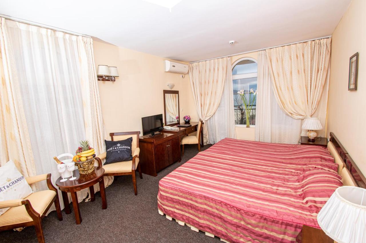 Hotel Princess Residence Kiten  Exterior photo